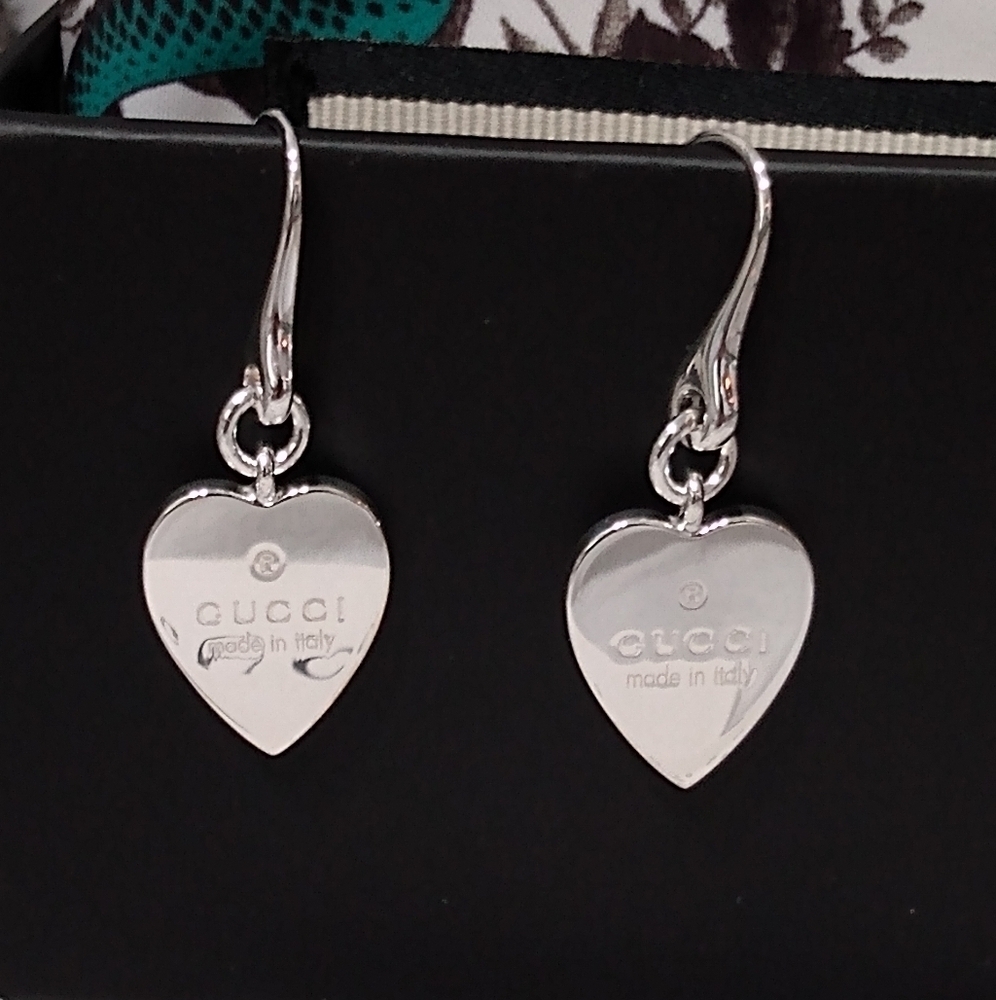 NEW, Gucci Sterling Silver Trademark Heart Dangle Earrings - Picture 9 of 16